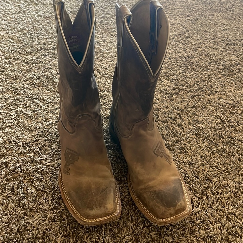 Men’s Nocona boots
